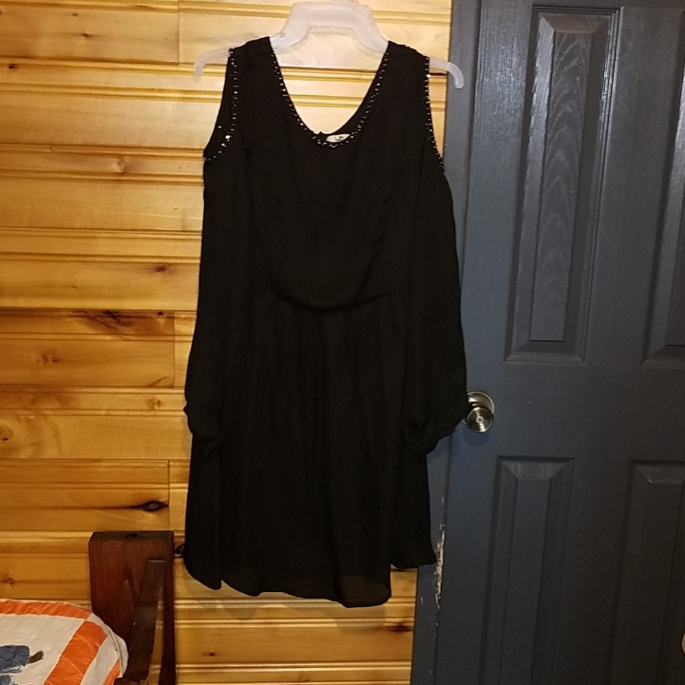 Ya Los Angeles Open Sholder Dress